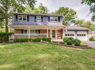 2 Desmet Ave, Milltown, NJ 08850