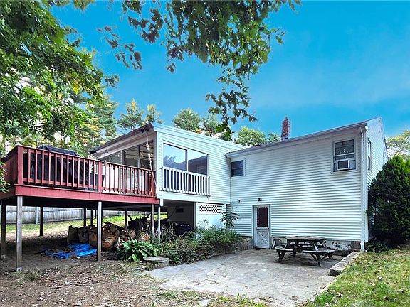 4th image of 46 Sunapee Ct