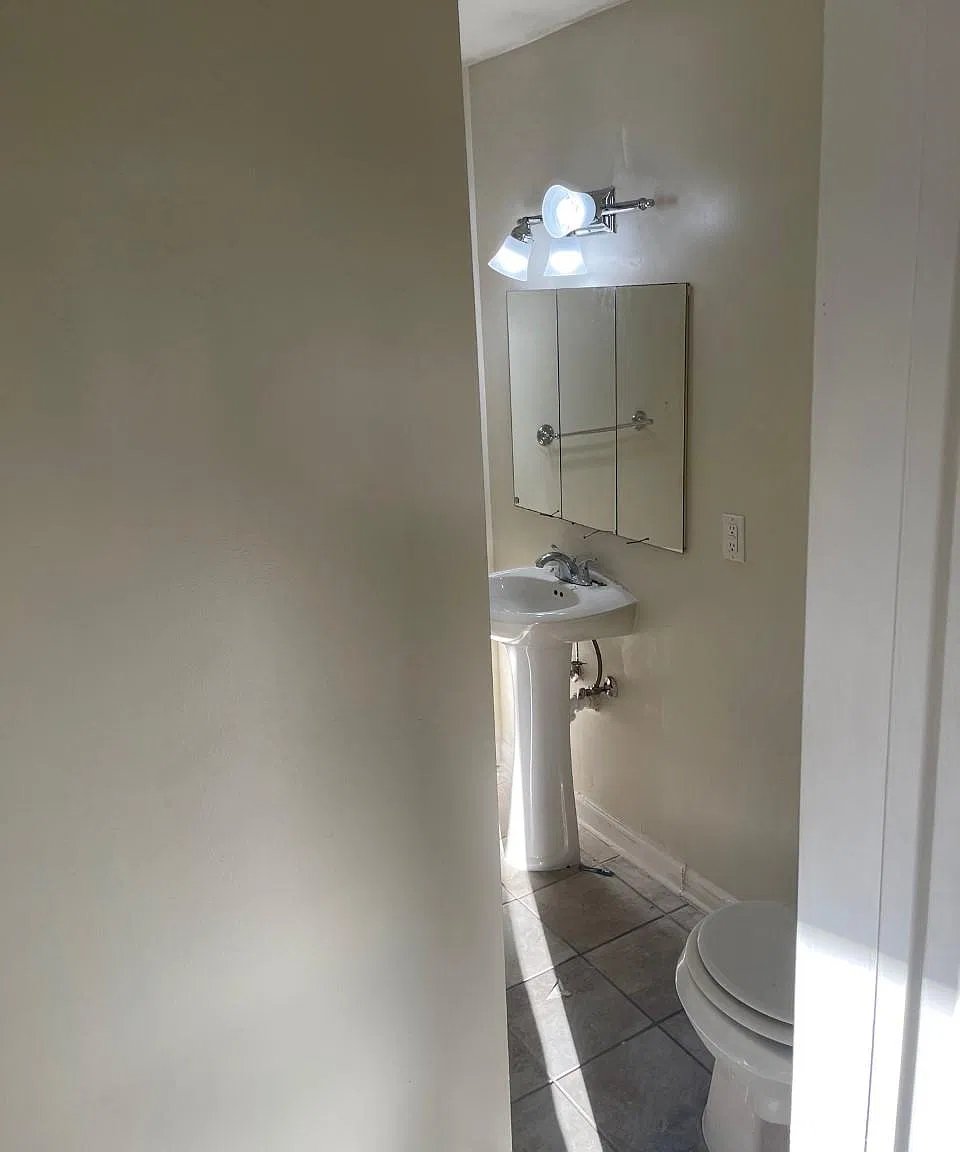 325 Voorhis St — Photo 1