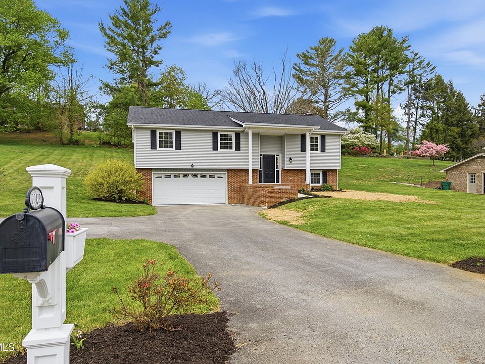 1st image of 20059 McCray Dr