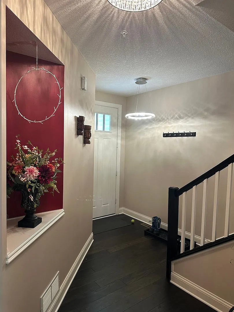 Spacious 4BR Townhome in Prior Lake — Photo 4