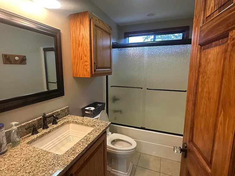 10325 Clearwater Rd — Photo 15