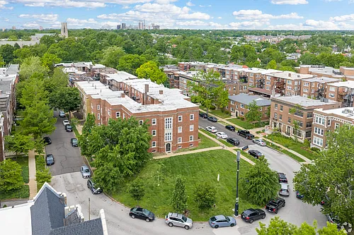 6301 N Rosebury Ave #2E Photo 1