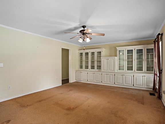 2nd image of 477 Nellwood Dr