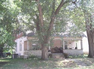 1116 S Santa Fe Ave, Chanute, KS 66720