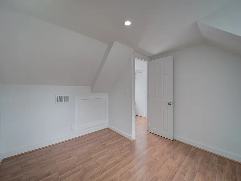 6625 Harrison Ln — Photo 6