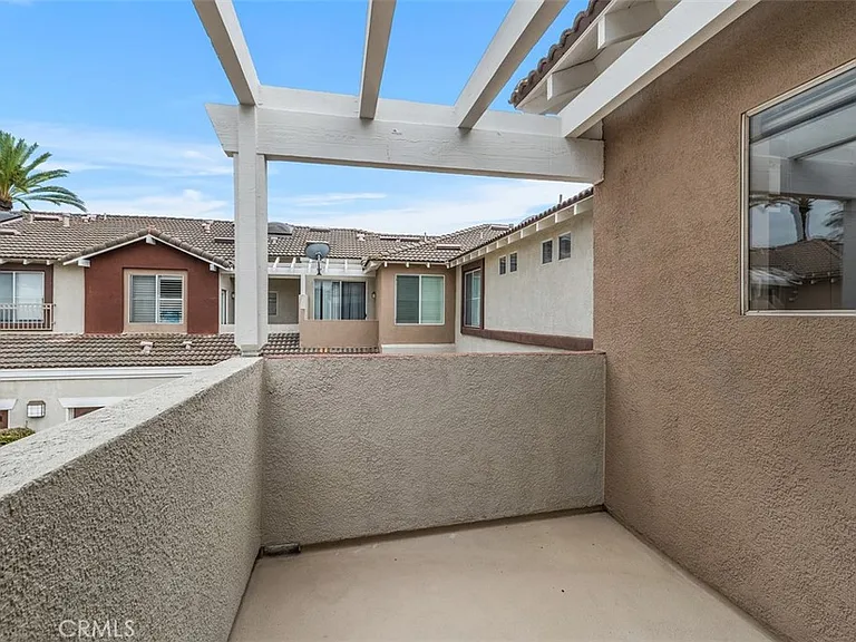 64 Mission Ct — Photo 31