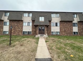 3832 Quail Pl APT 7M, Waterloo, IA 50701