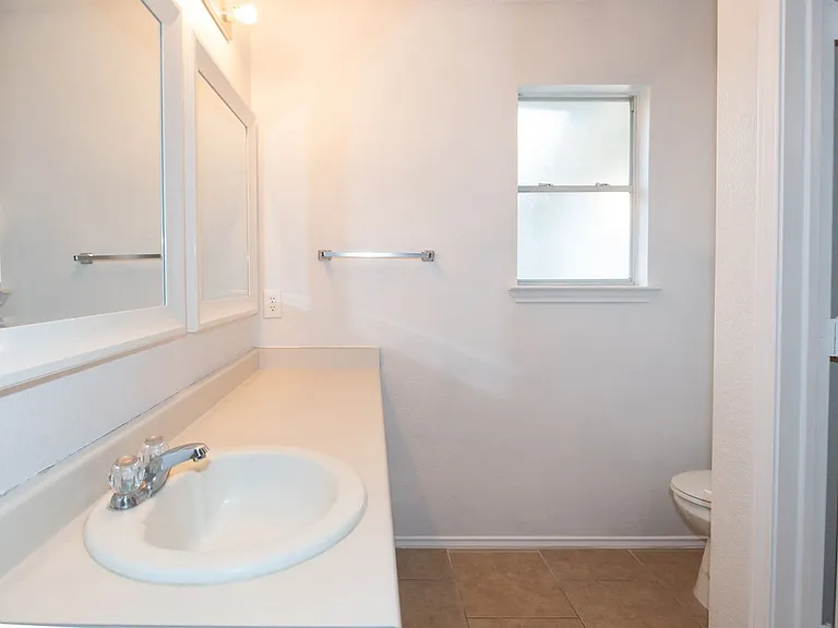1606 Hueco Mountain Trl — Photo 14