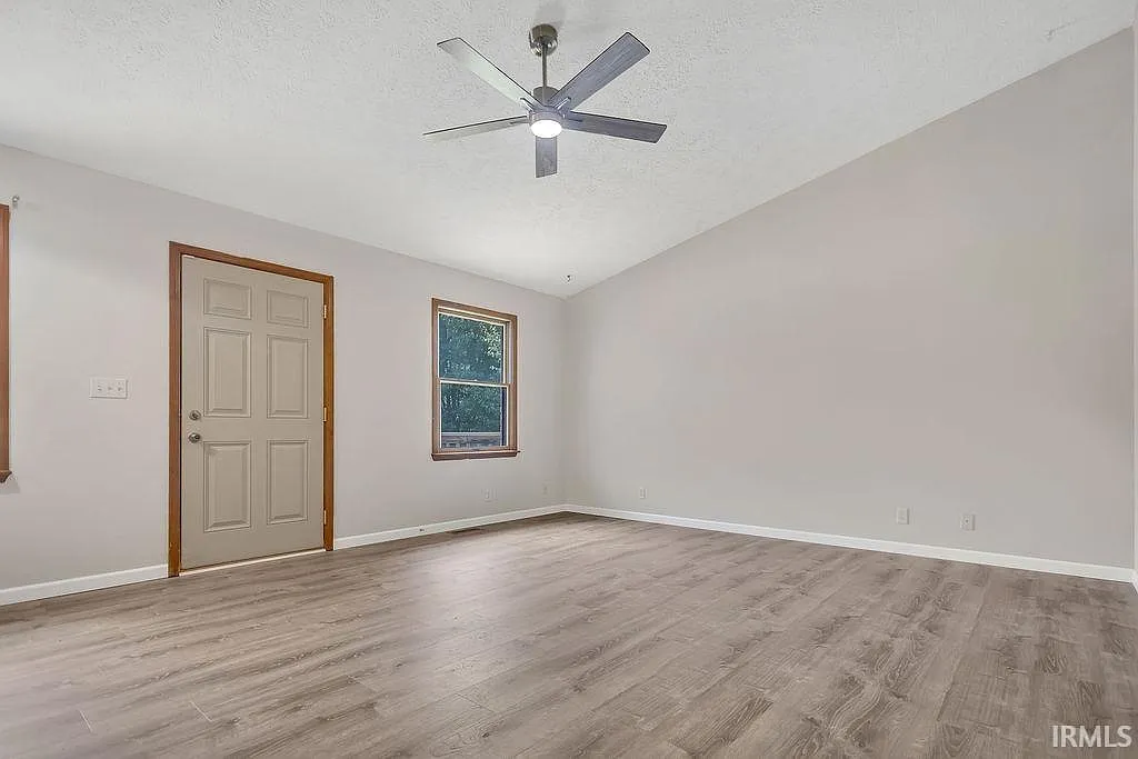 2 bed, 1.0 bath, 840 sqft, $1,250 — Photo 4
