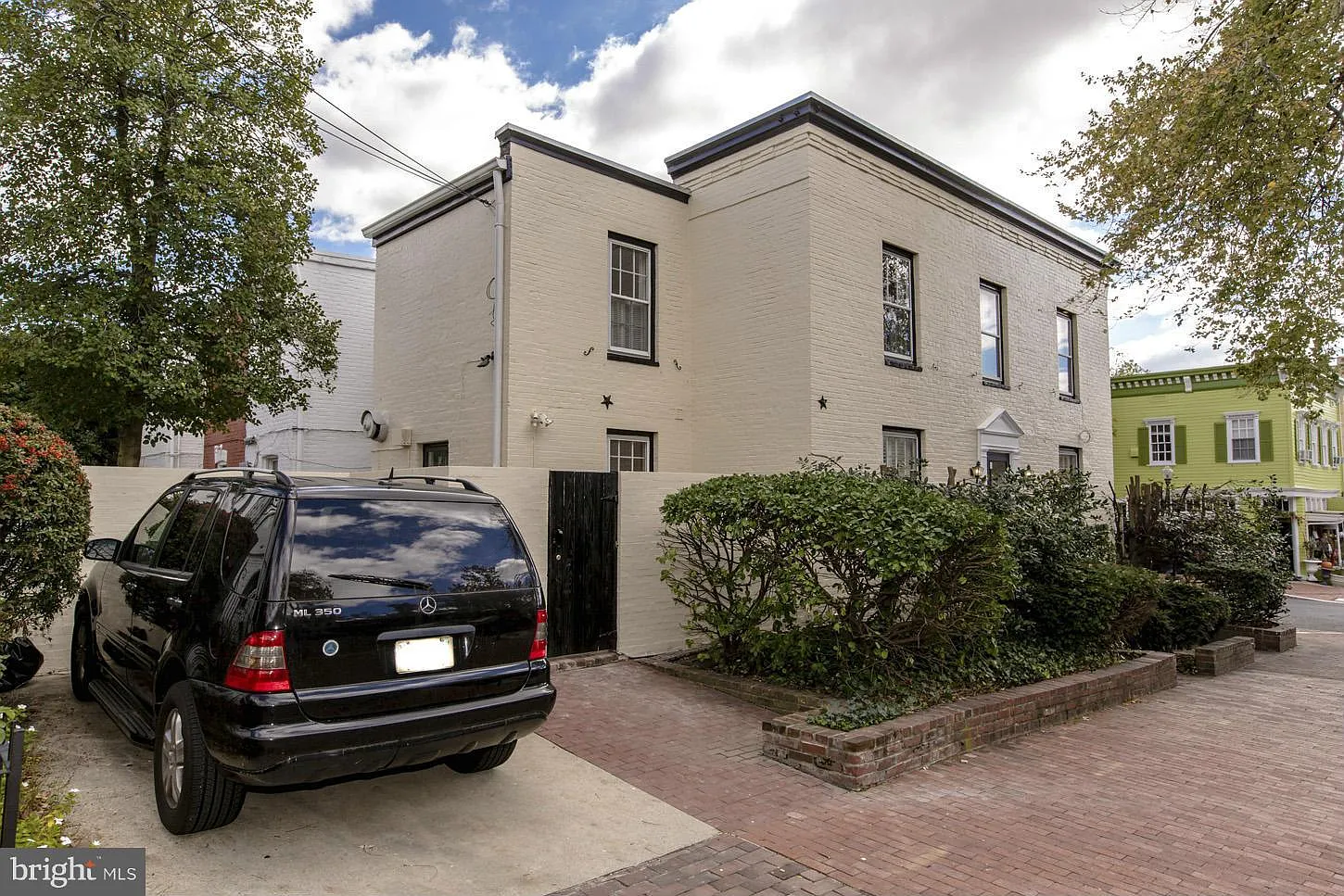 4 bed, 3.5 bath, 1995 sqft, $13,000 — Photo 1