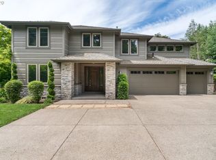 18125 Pilkington Rd, Lake Oswego, OR 97035