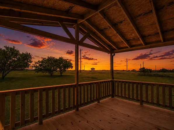 2008 Buffet Way, Poolville, TX 76487