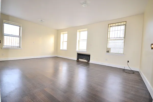 Rented by Bold New York | media 8