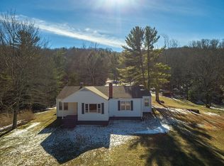 1502 Vista Rd, Independence, VA 24348