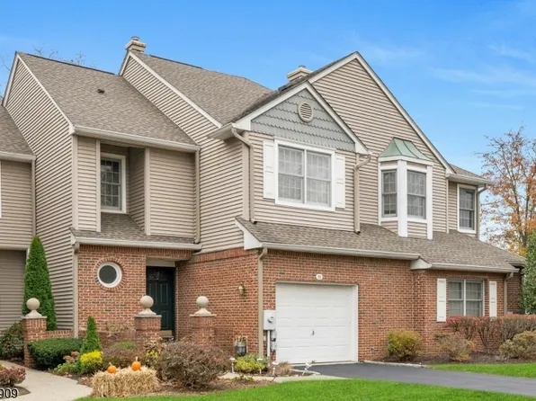 30 Clements Ct, Roseland Boro, NJ 07068