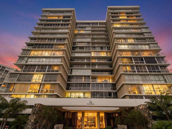 2nd image of 1750 Avenida Del Mundo Unit 308