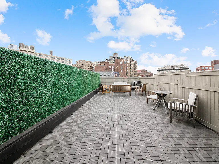 35 Bedford St #32 — Photo 7