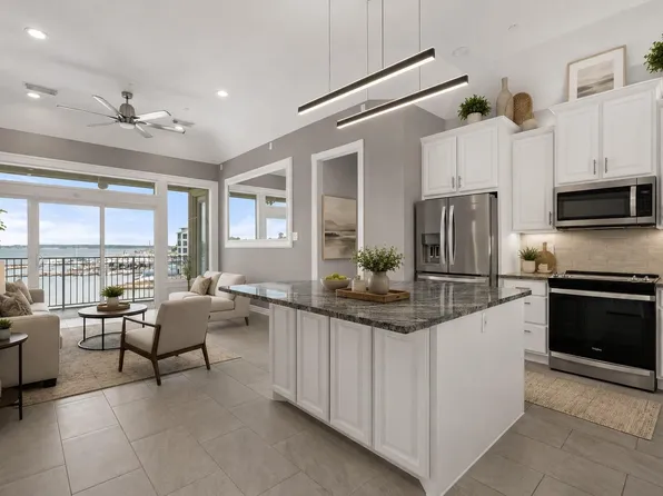 168 Lake Point Blvd Unit C301, Montgomery, TX 77356