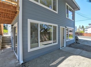 2727 S 125th St, Seattle, WA 98168