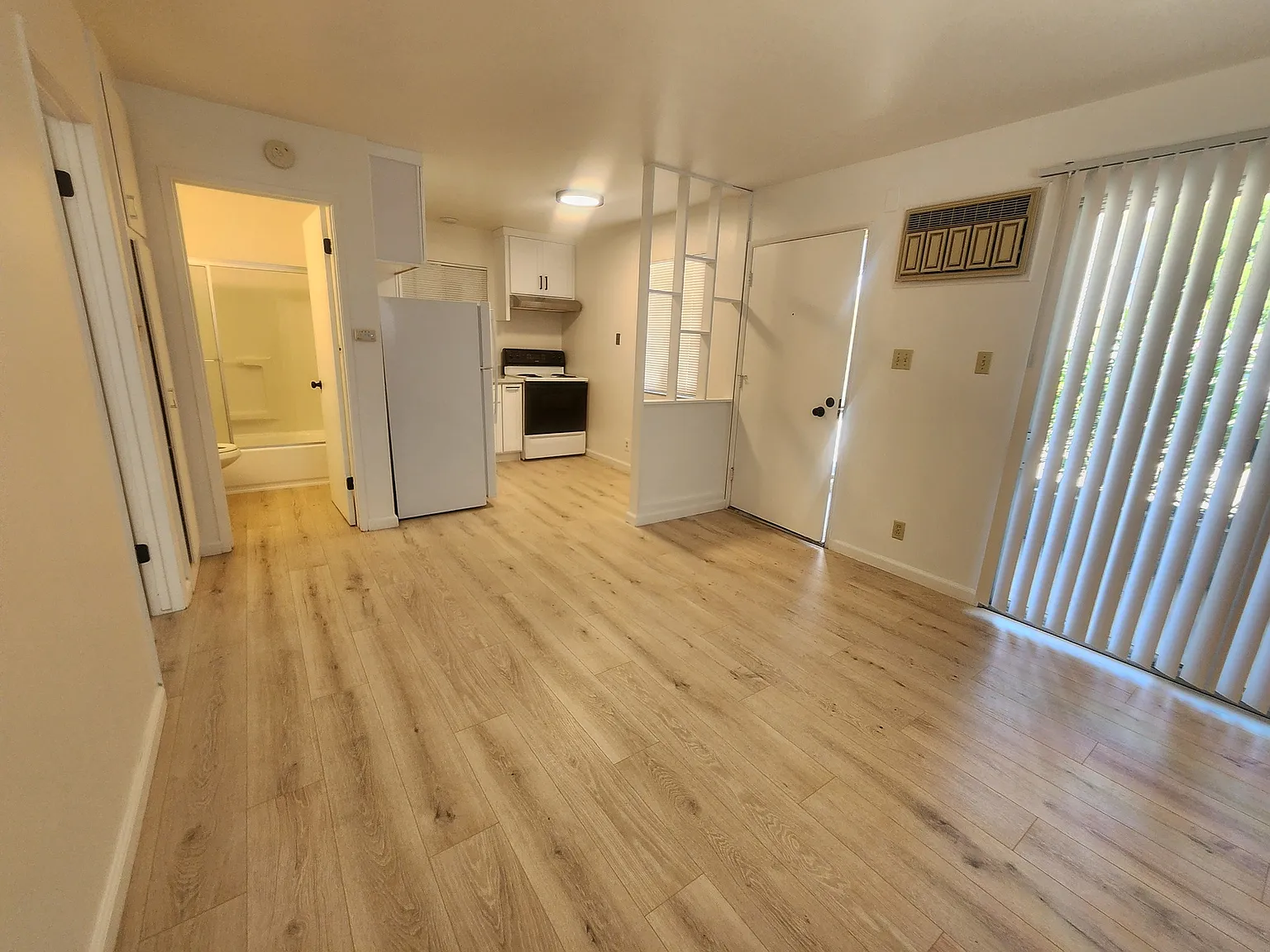 568 Saint John Street — Photo 4