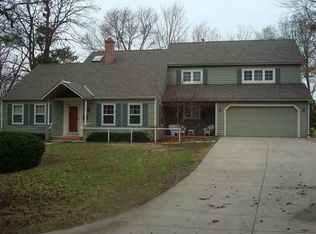 1617 Alabama St, Lawrence, KS 66044