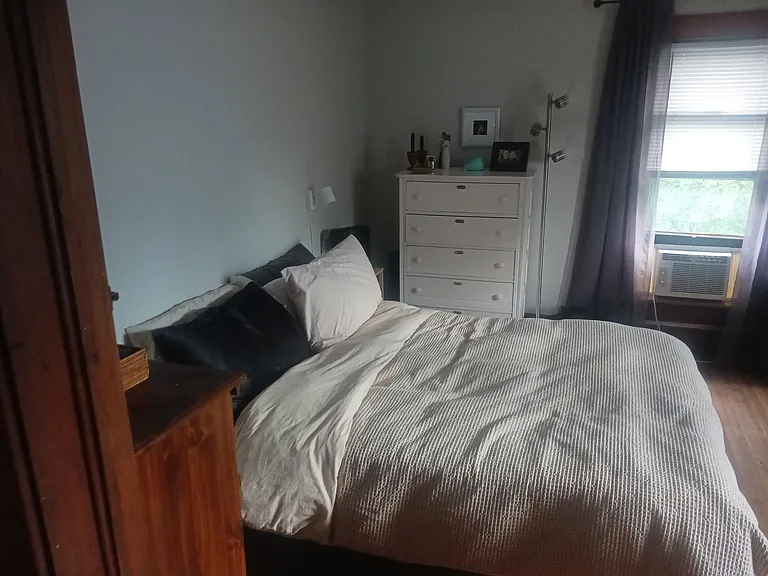 721 Burnett Ave #2 — Photo 6
