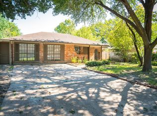 10550 Keeneland Ln, Houston, TX 77038