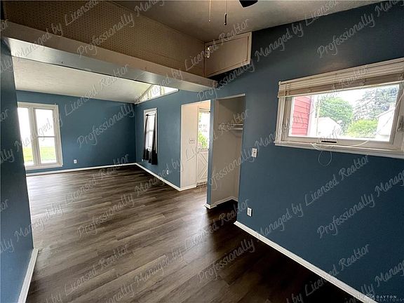 5th image of 1811 Kenwood Ave