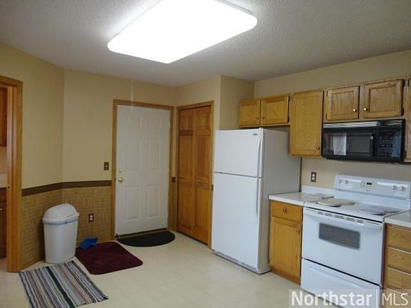 4th image of 6833 Jenny Ln