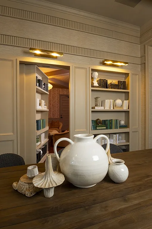 Alamira Apartments — Photo 2
