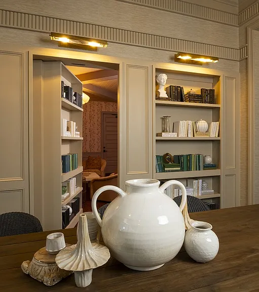 Alamira Apartments — Photo 2