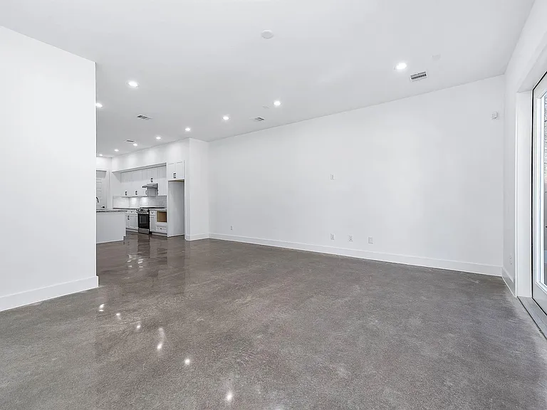 3411 McGowen St — Photo 16
