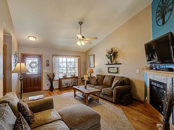 Entrance into Living Room 