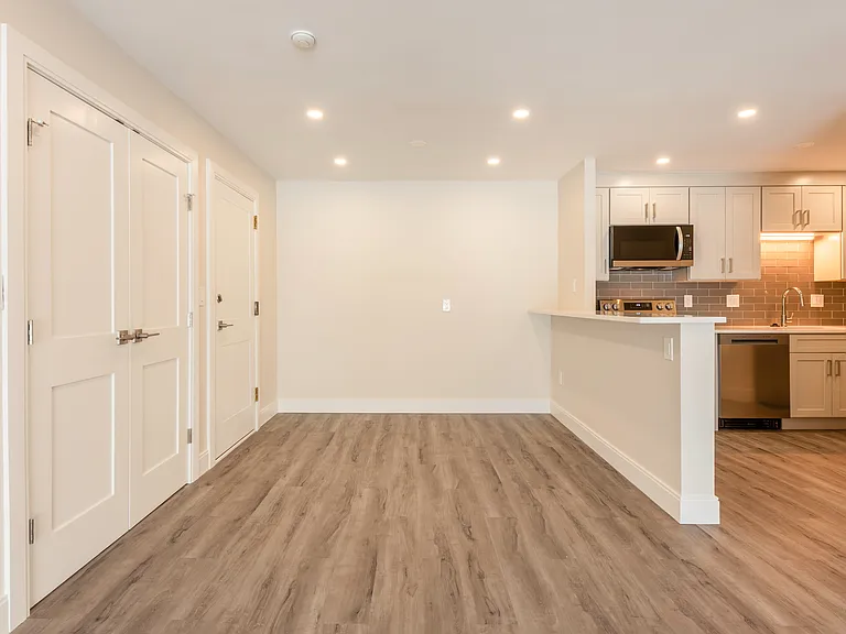 Nahatan Terrace Realty, LLC. — Photo 11