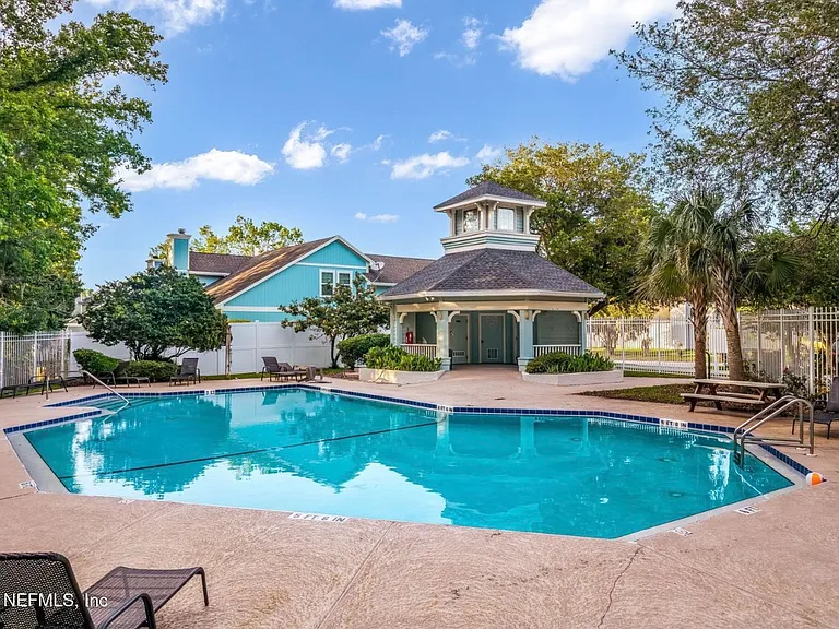 2020 Indian Springs Dr — Photo 30