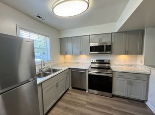 1045 Fords Pointe Cir, Savannah, GA 31419