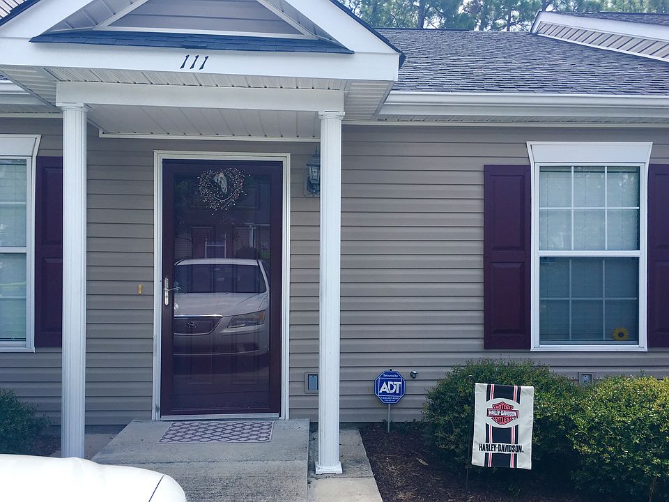 1st image of 111 Cedar Glen Ln