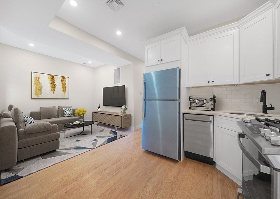 1st image of 95 Endicott St #2
