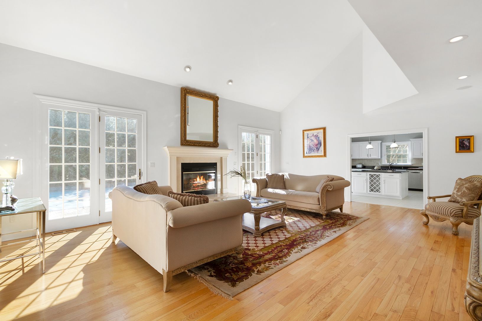  Large Great Room with French Doors to Pool