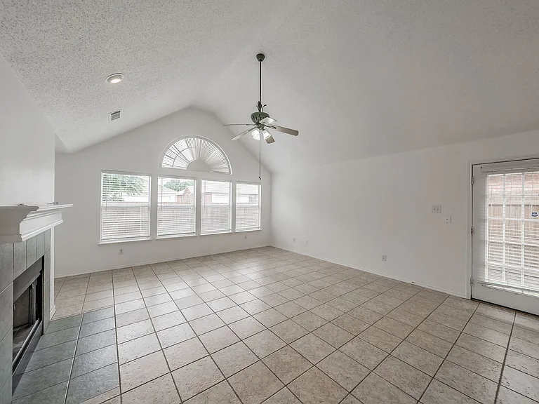 4728 Grant Park Ave — Photo 14