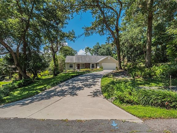 4th image of 2228 Dogwood Cir