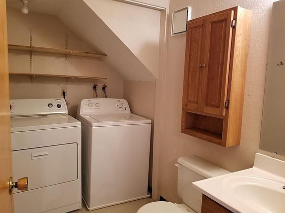 3rd image of 1915 W Beall St #1