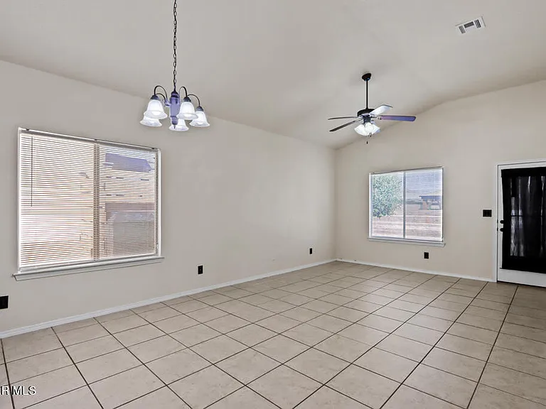 14685 Holsteiner Ct — Photo 6