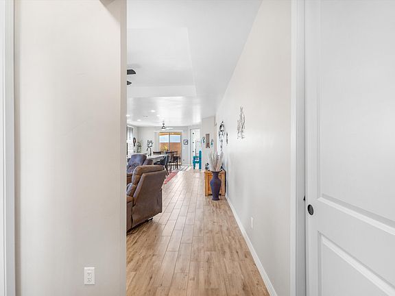 5th image of 6718 Sydney Dr NE
