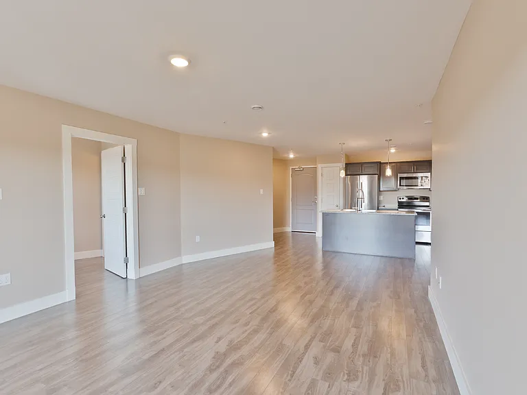 50 Noel Ave — Photo 6