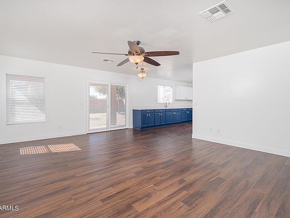 4th image of 11825 W Sunnyside Dr