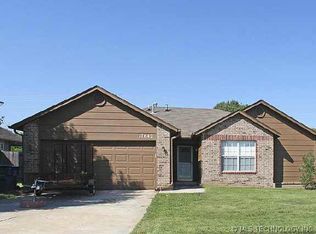 17642 S Tacoma St, Mounds, OK 74047