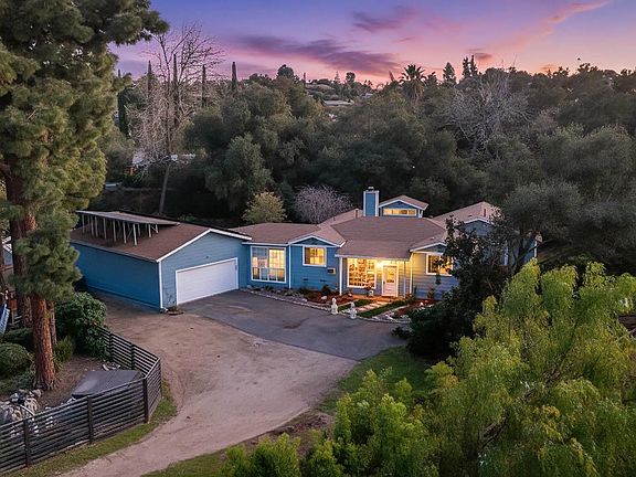 3rd image of 1553 Ranchwood Ln