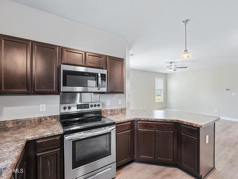207 Shallowbag Bay Ln — Photo 11